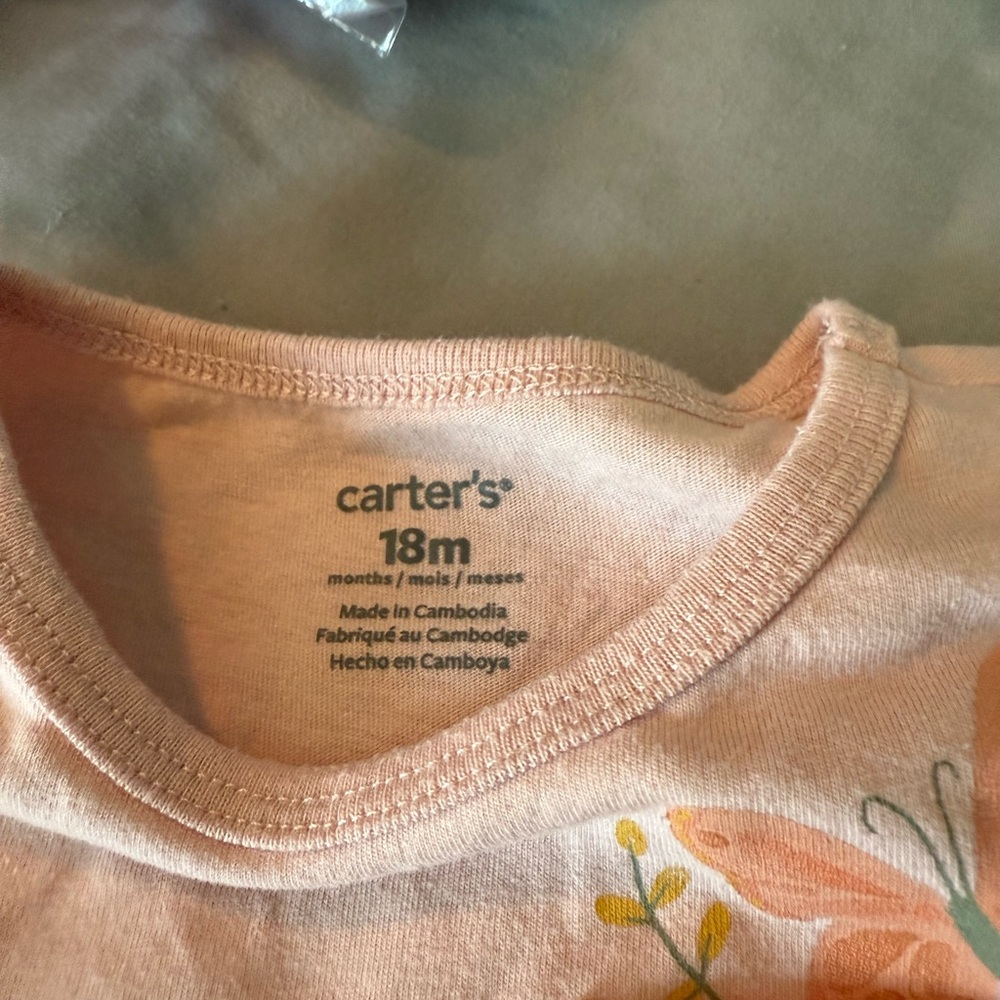 5 for $20 Carters 18 month two piece set - Picture 3 of 5